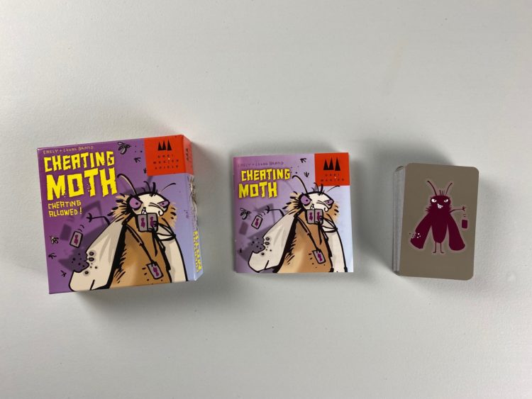  Devir Cheating Moth Party Game : Toys & Games