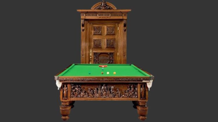 queen Victoria pool table