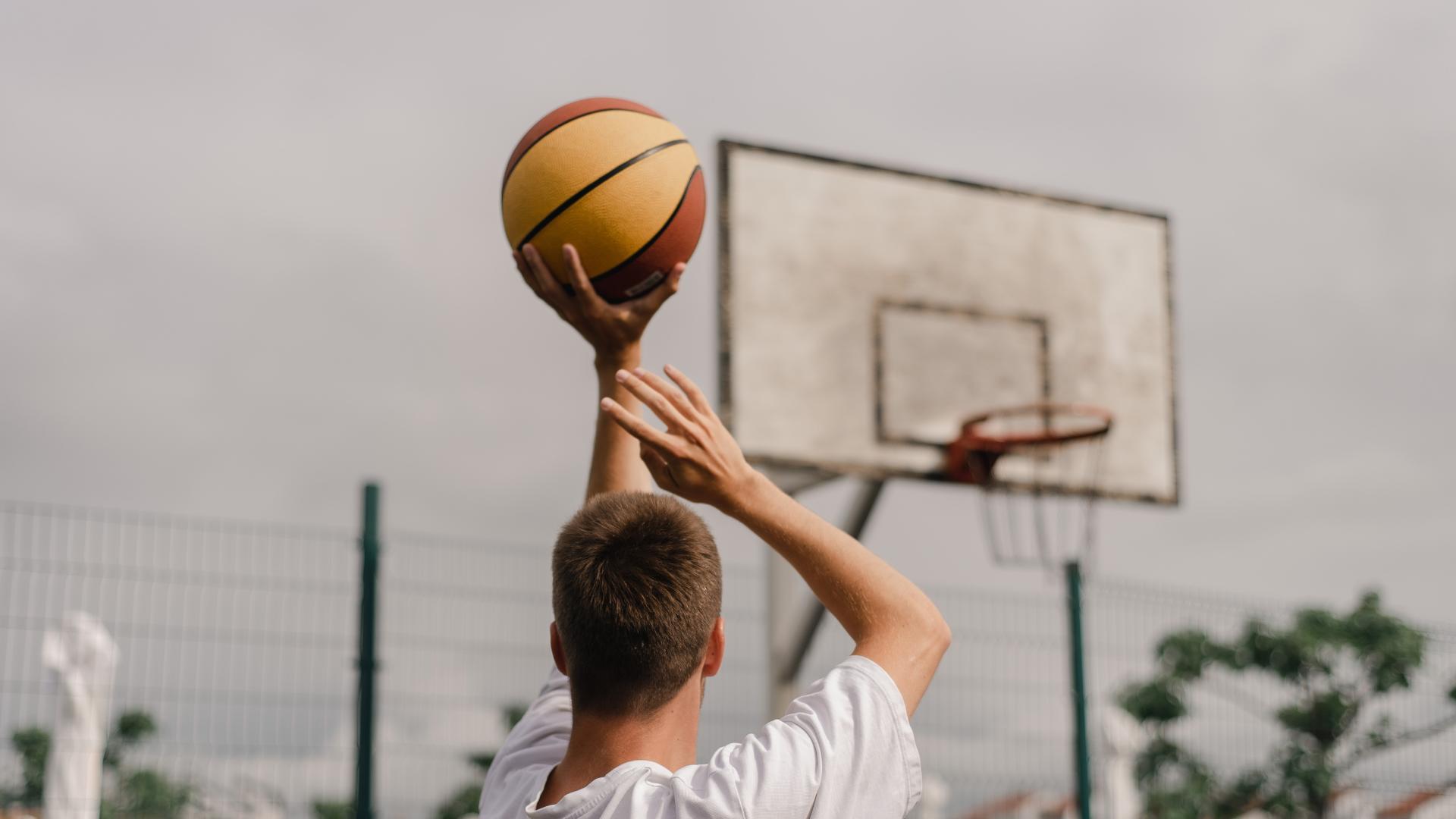 BASKETBALL RULES How to Play Basketball