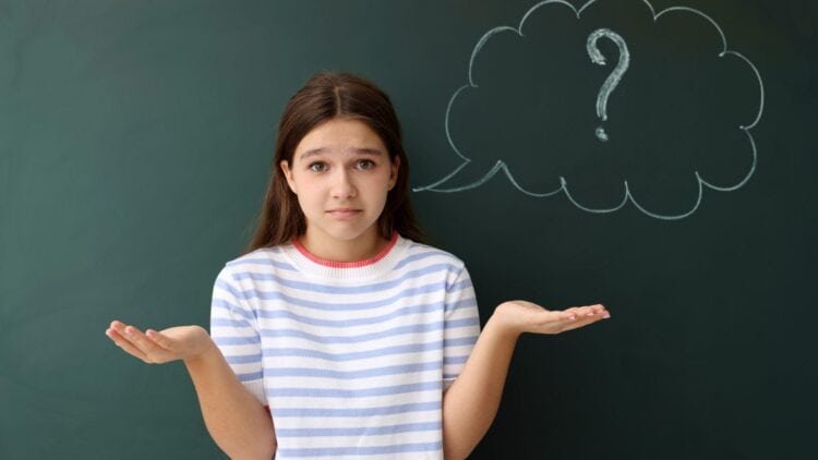 bible trivia a girl doesn't know and is shrugging