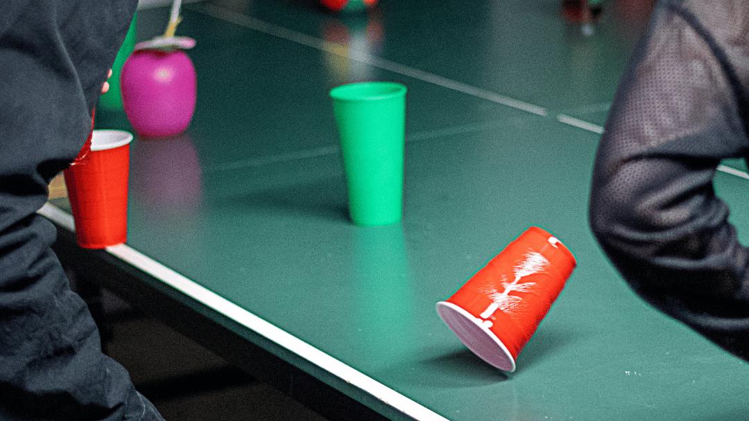 16 AWESOME DRINKING GAMES WITH CUPS