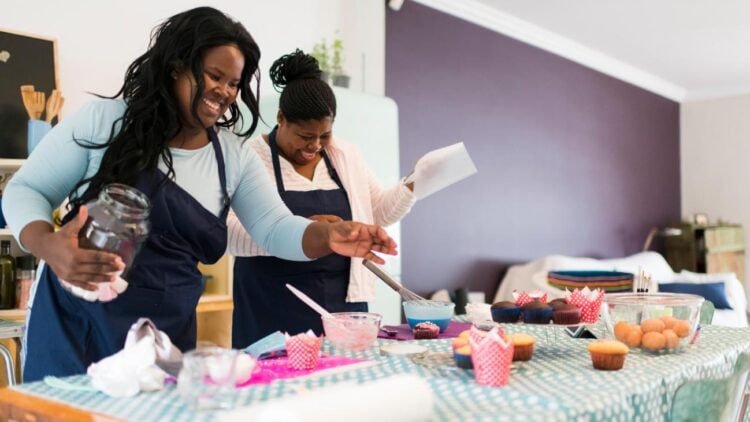 girls night games bake off