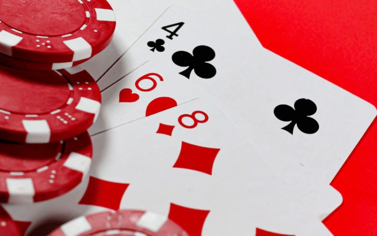  As regras do blackjack podem variar ligeiramente dependendo da variante jogada