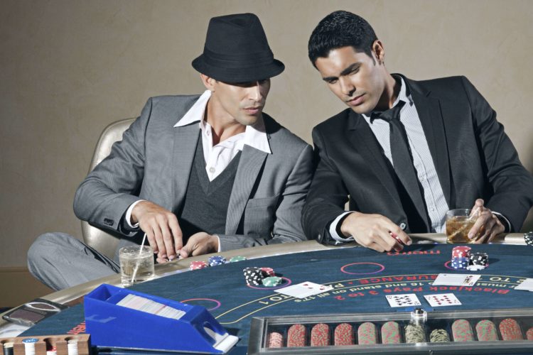 poker game players